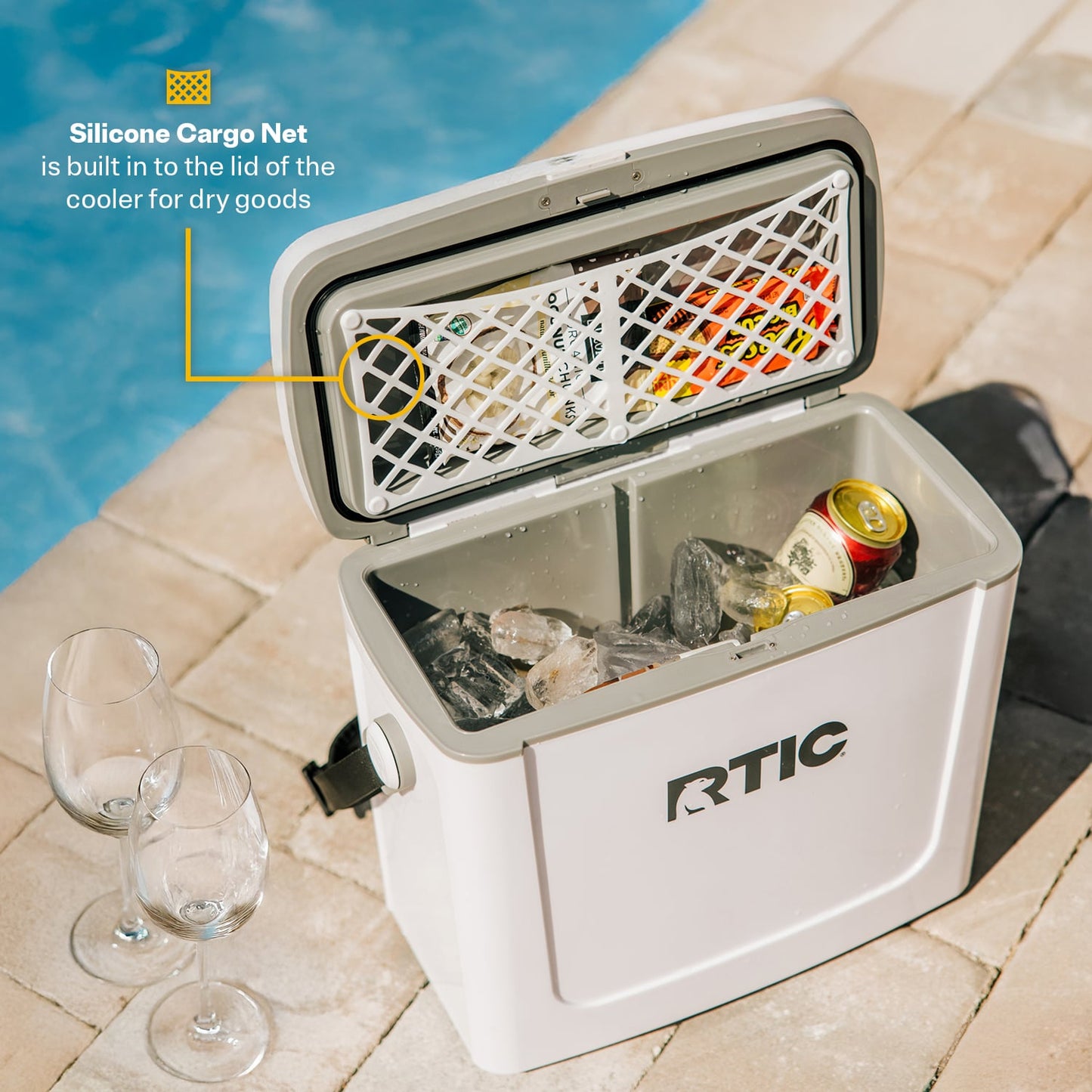 16 QT Road Trip Cooler image 11